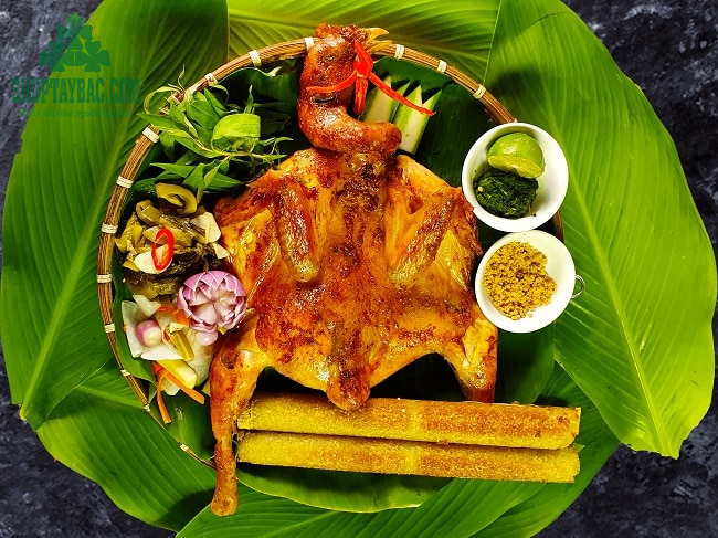 Gà nướng ướp hạt dổi, mắc khén