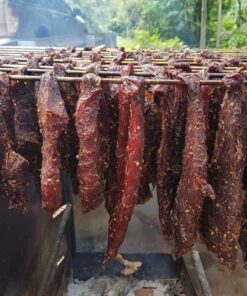 Thịt bò gác bếp chế biến thủ công