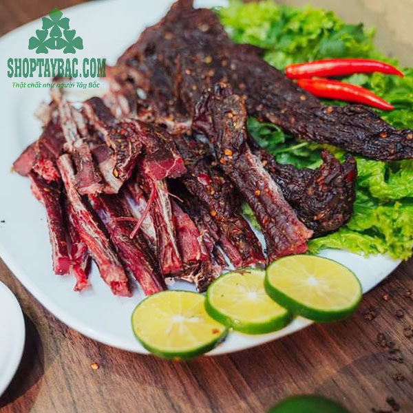 Thịt bò gác bếp thơm ngon chuẩn vị Tây Bắc