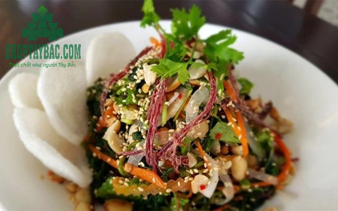 Gỏi thịt trâu gác bếp