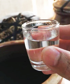 Rượu men lá nguyên chất