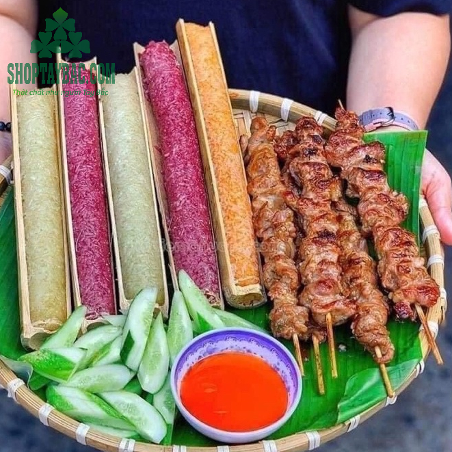 Cơm lam được bán tại Shop Tây Bắc