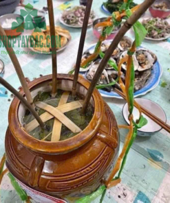 Rượu cần Hòa Bình trong mâm cỗ