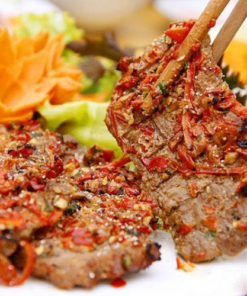 Thịt nai nướng tảng
