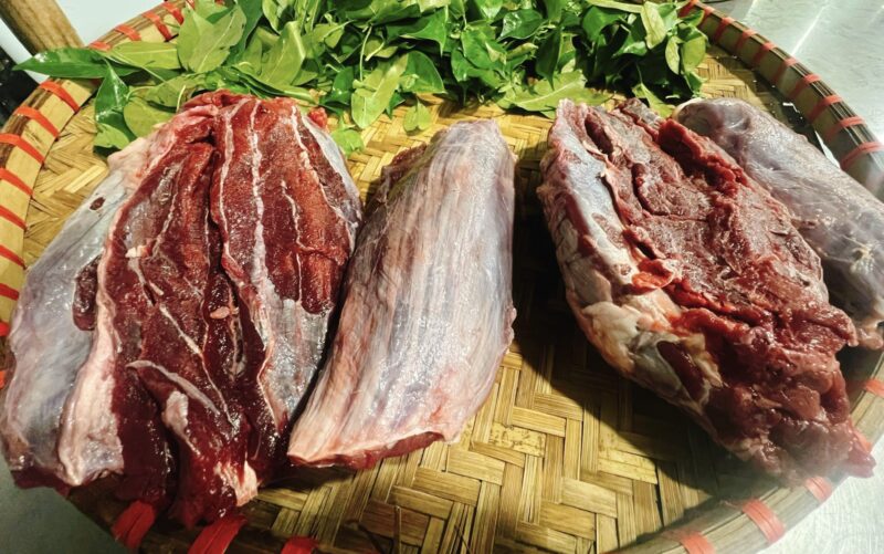 Thịt trâu bản (1kg tươi sống)