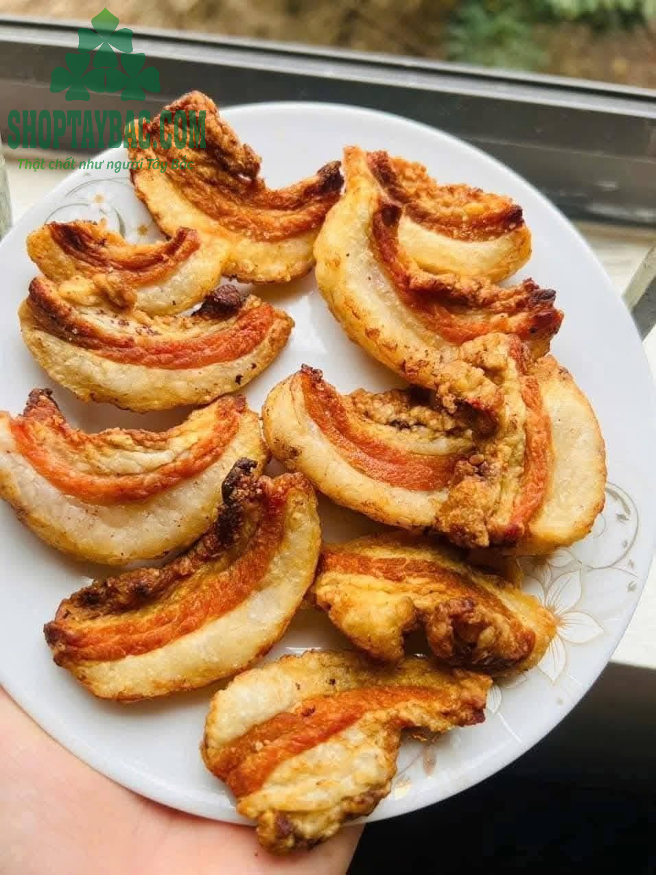 Top mỡ thơm ngon giòn rụm ăn kèm dưa chua