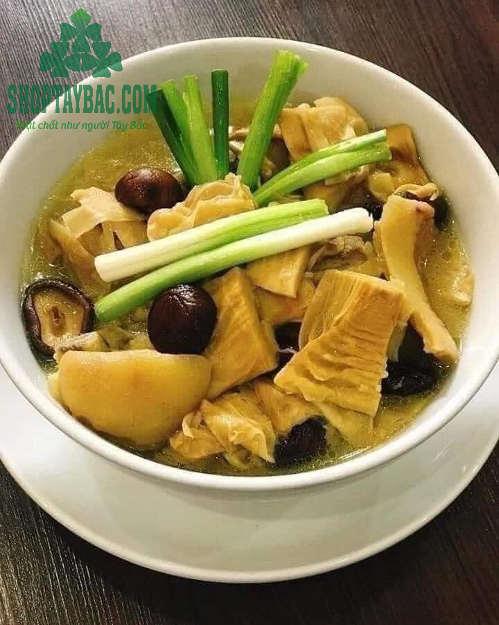 Canh măng lưỡi lợn nấm hương