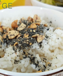Cơm gạo tẻ râu Lai Châu