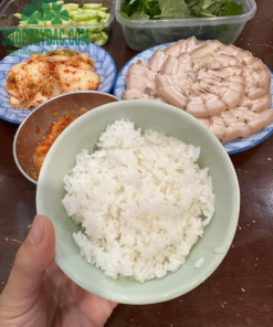 Cơm từ gạo séng cù hạt tròn Mường Lò