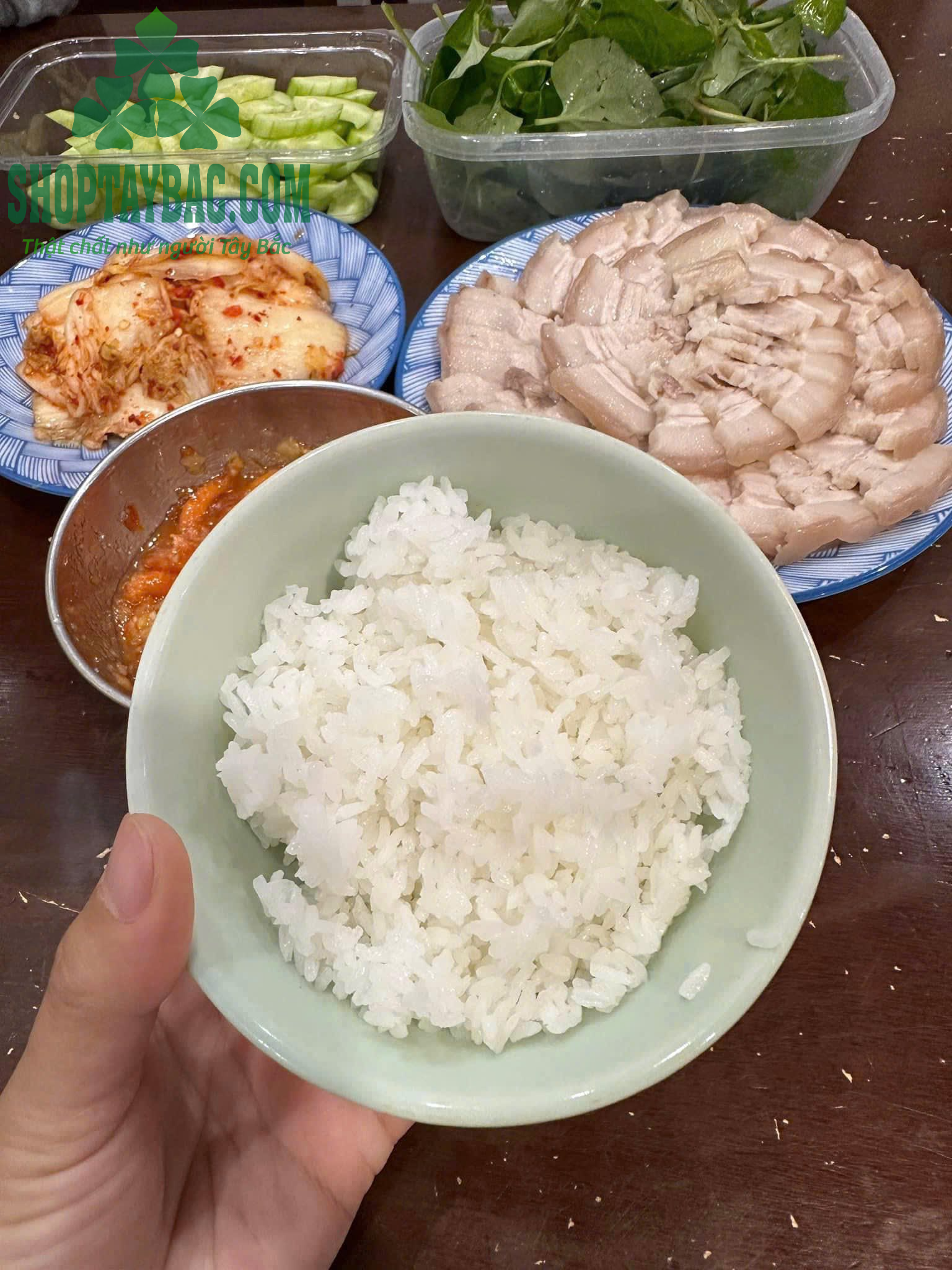 Cơm từ gạo séng cù hạt tròn Mường Lò
