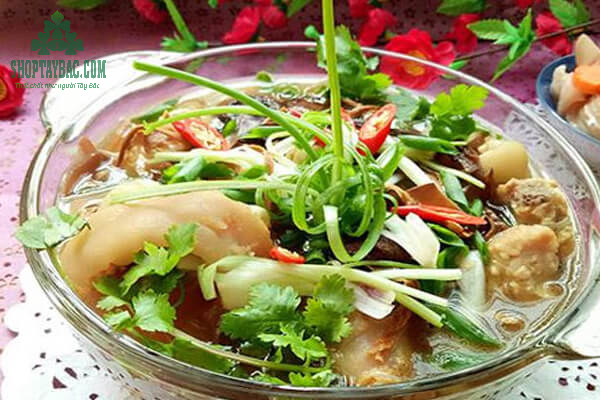 Măng khô hầm giò heo ngon đúng điệu
