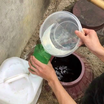 Rượu ngô men lá hạ thổ ít nhất 6 tháng
