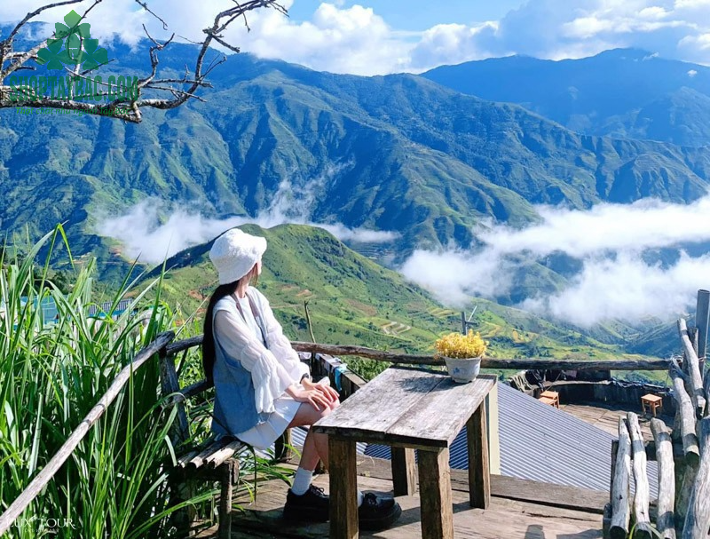 Săn mây Tà Xùa tại 1 quán cafe