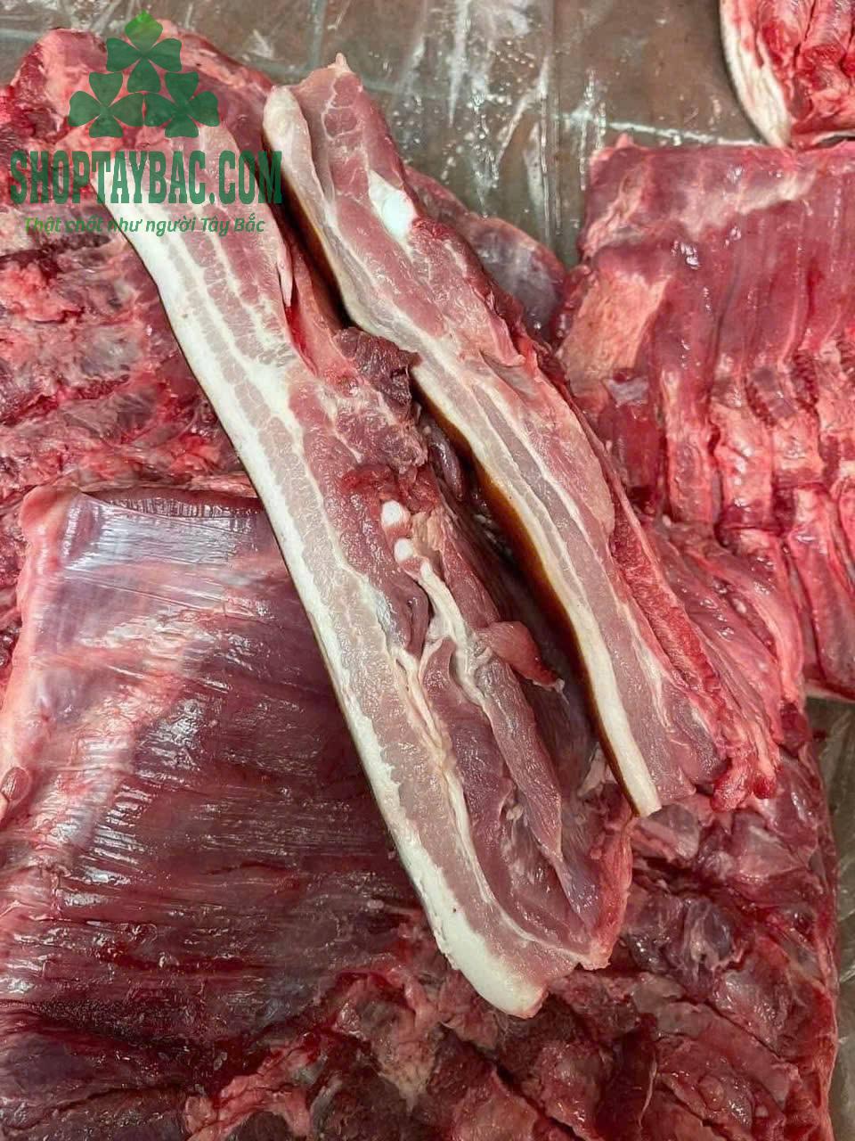 Thịt ba chỉ lợn cắp nách