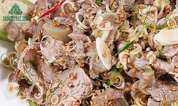 Thịt lợn mán đen tái chanh