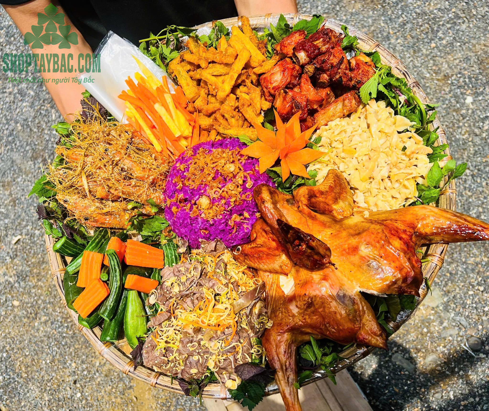 Thưởng thức cỗ lá tại các nhà hàng tại Kim Bôi, Hòa Bình