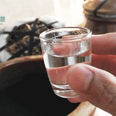 Rượu nếp quê nhà nấu (1 lít)