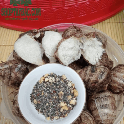 Khoai sọ luộc chấm muối vừng