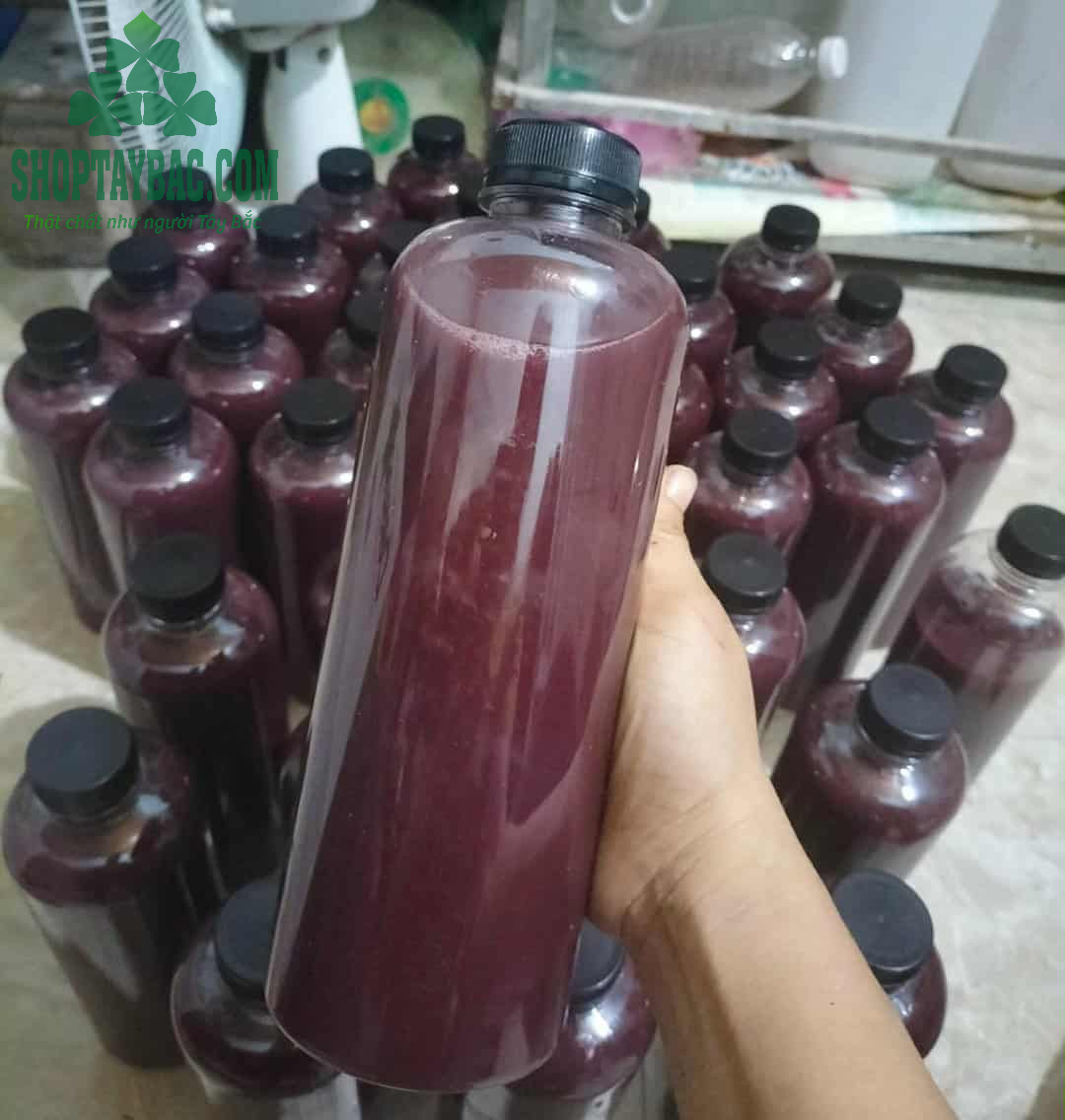 Rượu nếp cẩm đóng chai 1 lít tại Shop Tây BẮc