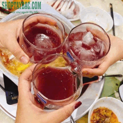 Rượu nếp cẩm phù hợp cho các dịp liên hoan, hội họp