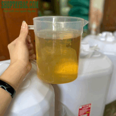 Rượu ngâm ổi rừng từ 6 tháng cho chất lượng thơm ngon