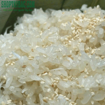 Xôi gạo nếp nương Lào thơm dẻo đặc trưng