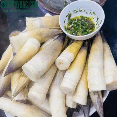 Măng vầu luộc chấm chẩm chéo