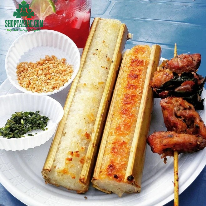Cơm lam là món ăn không thể thiếu trong văn hóa người Hòa Bình