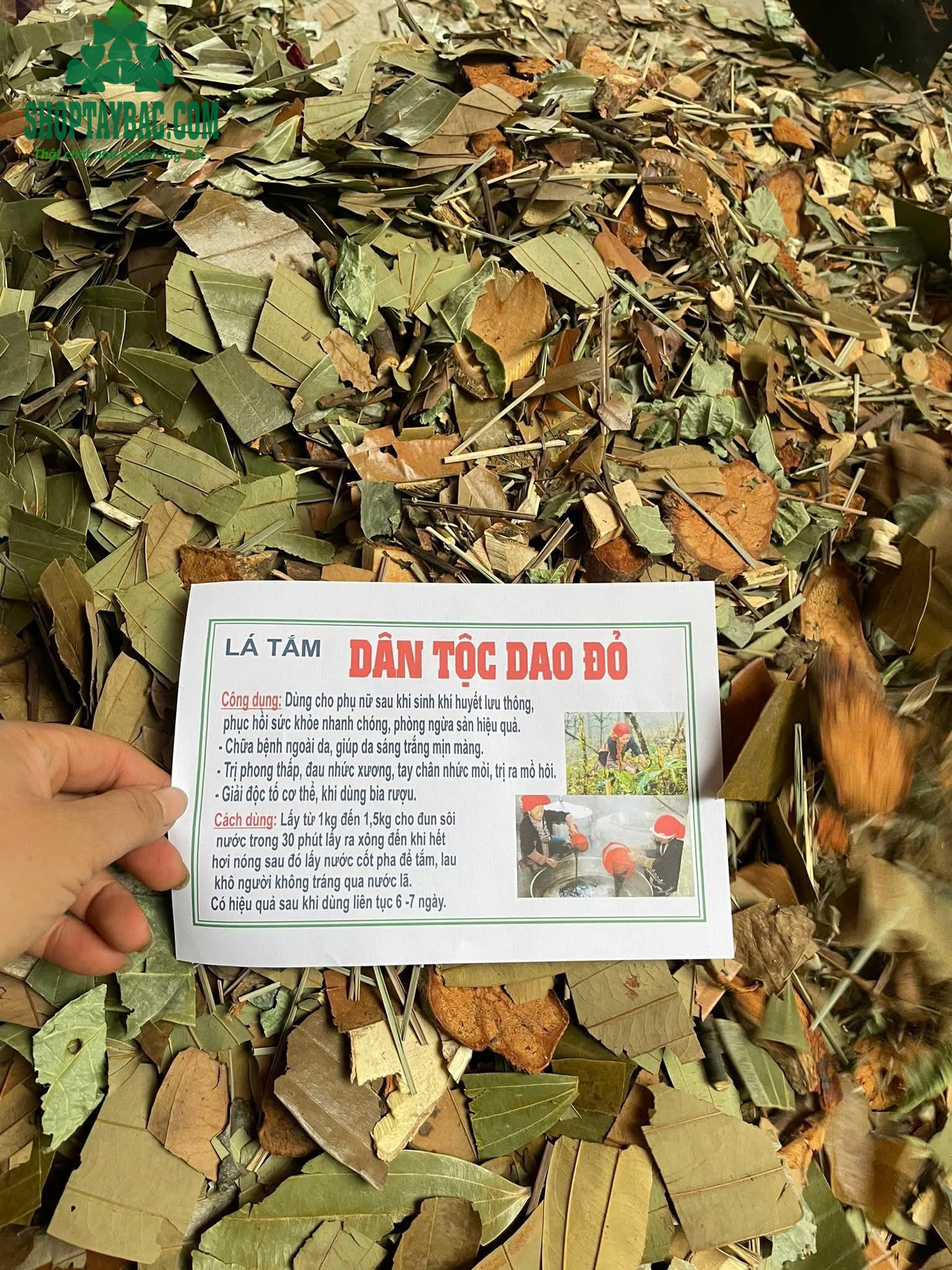 Lá tắm của người Dao đỏ