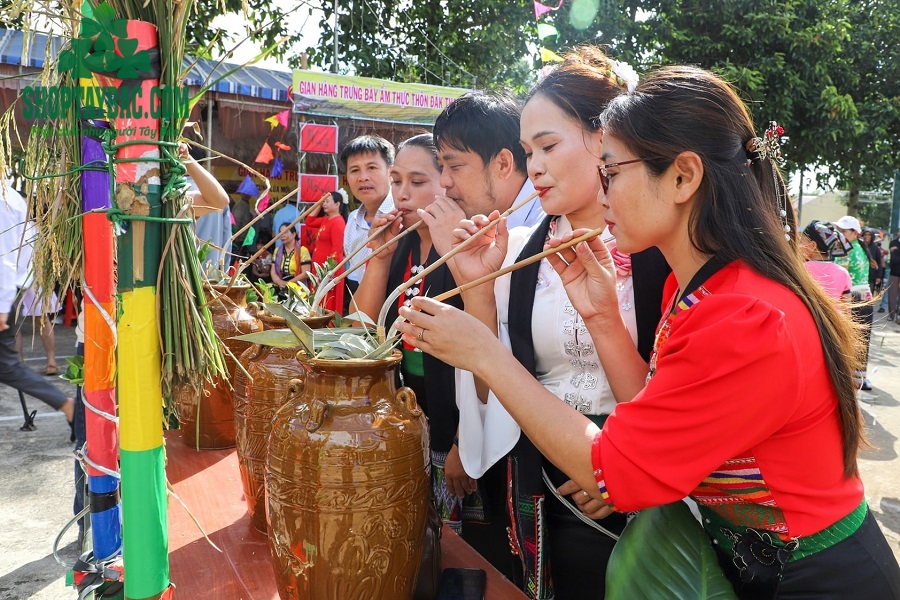 Rượu cần nét đẹp văn hóa ẩm thực Hòa Bình